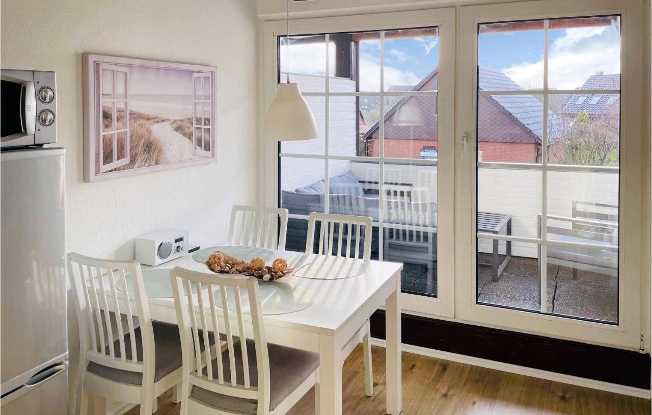 Cozy Apartment In Friedrichskoog With Kitchen Екстер'єр фото