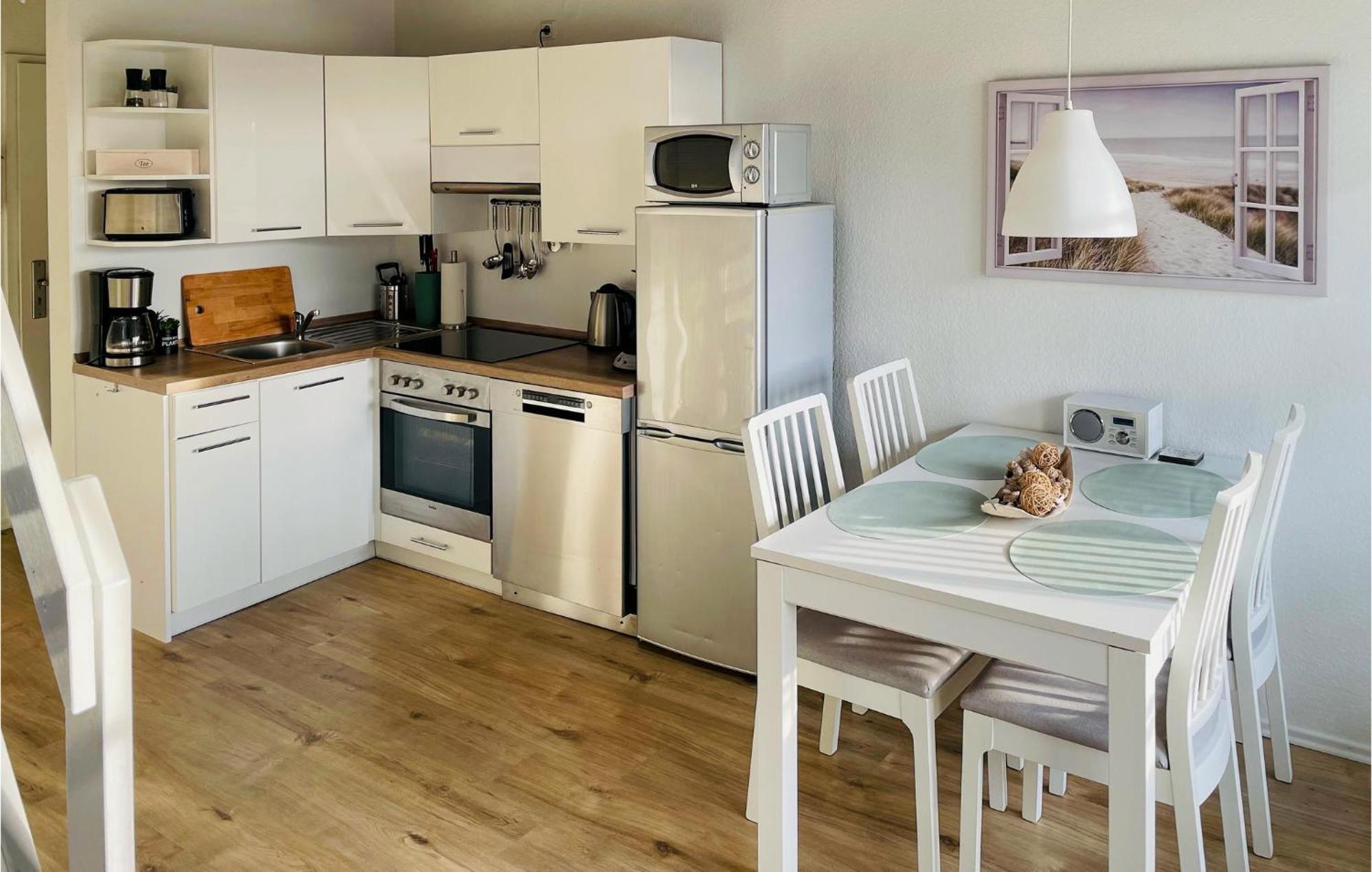 Cozy Apartment In Friedrichskoog With Kitchen Екстер'єр фото